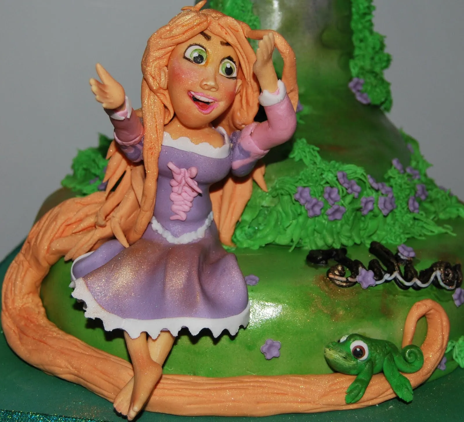 LAS TARTAS DE ELENA: RAPUNZEL Y SU TORRE LAS TARTAS DE ELENA: RAPUNZEL Y SU TORRE