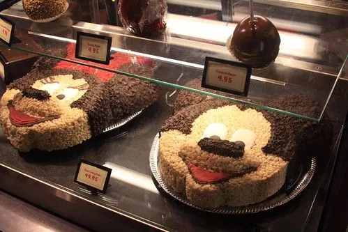 Tartas de Rice Krispies de Minnie y Mickey. Fiestas infantiles ...