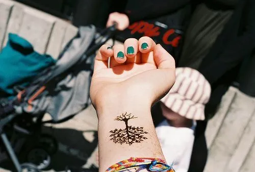 tattoo de árbol | Tatuajes | Pinterest