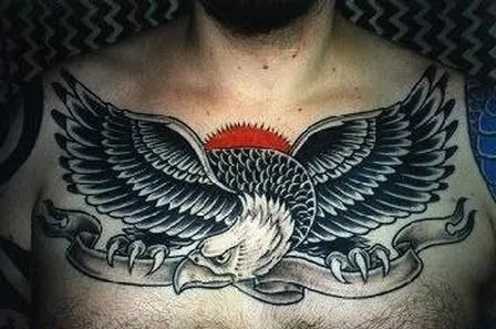 Tatuaggio Aquila: disegni e significati - PassioneTattoo Tatuaggio Aquila: disegni e significati - PassioneTattoo