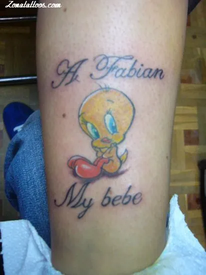 Tatuaje de ALEXGALLO - Letras Piolín Looney Tunes Tatuaje de ALEXGALLO - Letras Piolín Looney Tunes