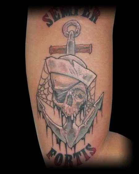 TATUAJE DE UN ANCLA CON UNA CALAVERA CON TELARAÑAS TATUAJE DE UN ANCLA CON UNA CALAVERA CON TELARAÑAS