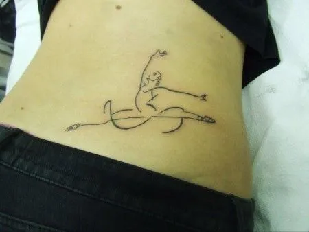 TATUAJE DE UNA BAILARINA