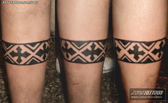 Tatuaje de cacu - Brazaletes Cruces