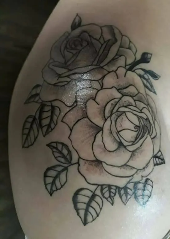 ▷ Tatuaje realizado en el estudio Jonathan Aguirre, rosas | Tatuajes y más ▷ Tatuaje realizado en el estudio Jonathan Aguirre, rosas | Tatuajes y más