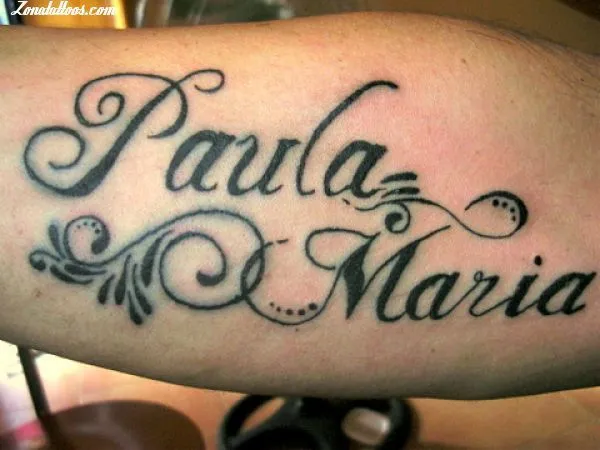 Tatuaje de gilart - Nombres Paula María