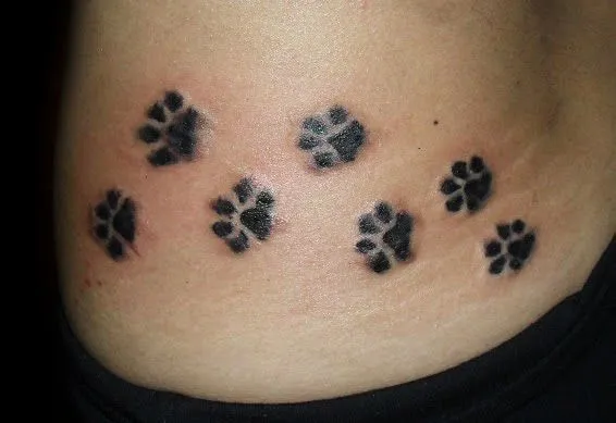 Tatuaje de huellas - Imagui