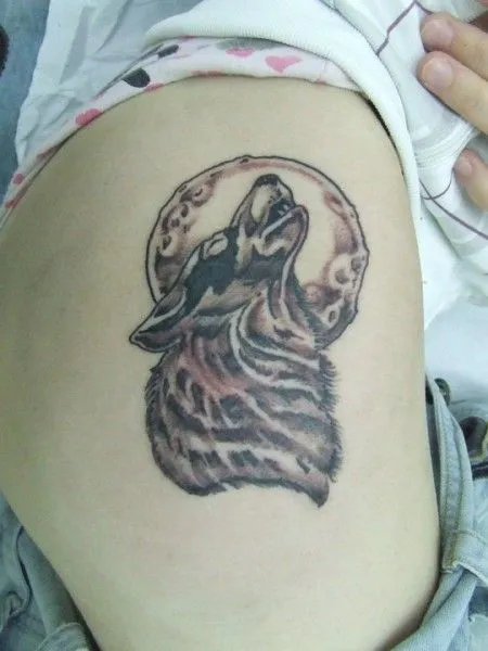 Tatuajes lobos y luna - Imagui