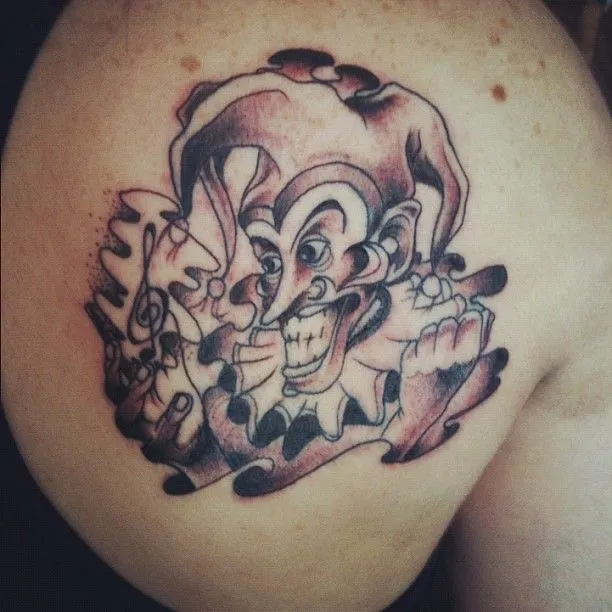 Primer tatuaje para mako, muchas gracias por la confianza #tattoo ... Primer tatuaje para mako, muchas gracias por la confianza #tattoo ...