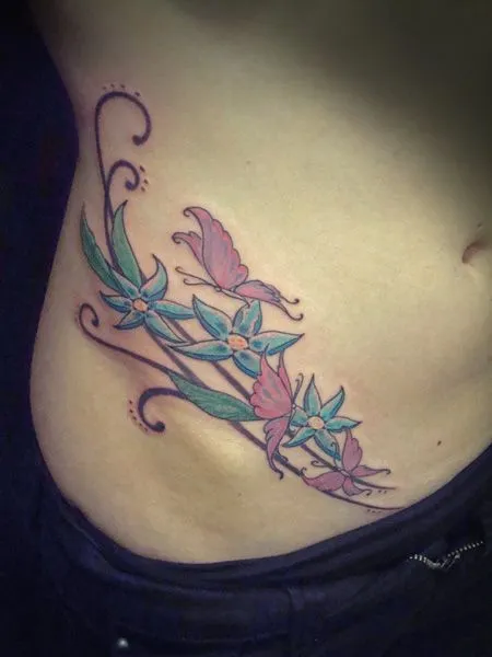 Tatuajes para mujer en la cadera - Imagui Tatuajes para mujer en la cadera - Imagui