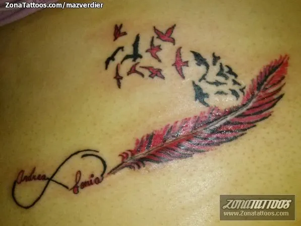 Tatuaje de MAZVERDIER - Plumas Infinitos Aves Tatuaje de MAZVERDIER - Plumas Infinitos Aves