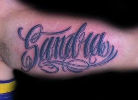 TATUAJE DEL NOMBRE SANDRA
