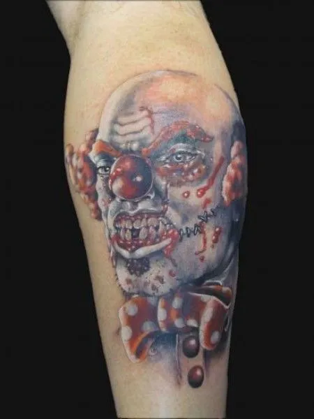 TATUAJE DE UN PAYASO DIABÓLICO