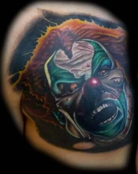 TATUAJE DE UN PAYASO DIABÓLICO