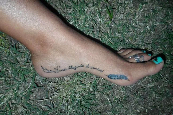 Tatuaje en el pie con frase | Tatuajes | Pinterest Tatuaje en el pie con frase | Tatuajes | Pinterest