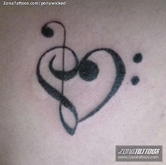 Tatuaje de ponywicked - Corazones Notas Musicales