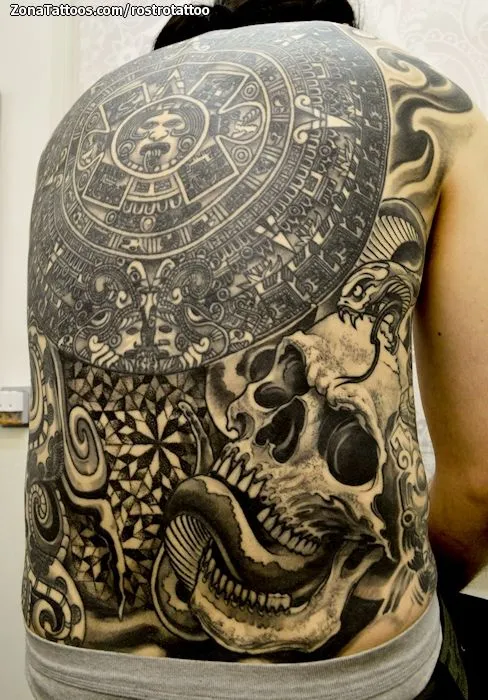 Tatuaje de rostrotattoo - Mayas Calaveras Espalda Tatuaje de rostrotattoo - Mayas Calaveras Espalda