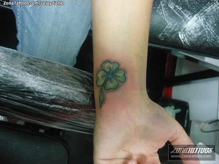 Trebol En Tattoos