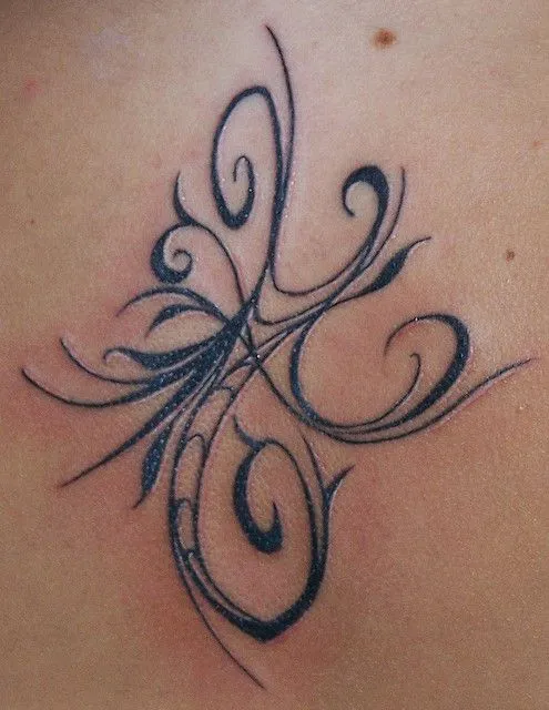 Tatuaje tribal para mujeres