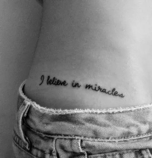 TATUAJES EN LA CADERA PARA MUJERES : TATUAJE ORIGINAL: Fotos de ...