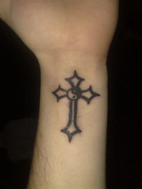 Tatuajes De Cruces en Pinterest | Diseños De Tatuaje Con Cruz ... Tatuajes De Cruces en Pinterest | Diseños De Tatuaje Con Cruz ...