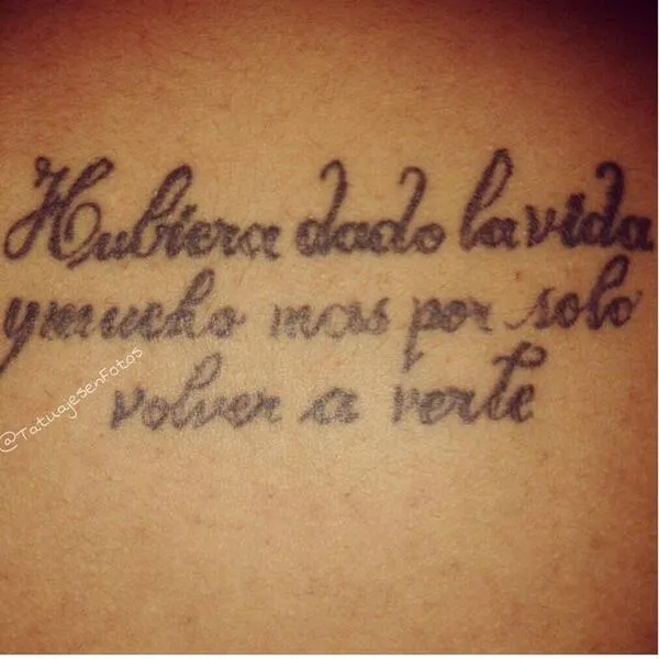 Tatuajes® on Twitter: "Tatuaje con la frase " Hubiera dado la vida ... Tatuajes® on Twitter: "Tatuaje con la frase " Hubiera dado la vida ...