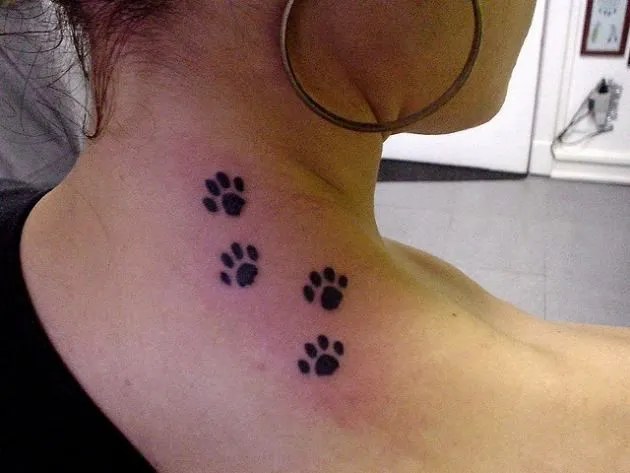 Tatuajes de patitas de perro | Belagoria