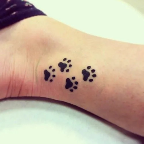Tatuajes de patitas de perro | Belagoria