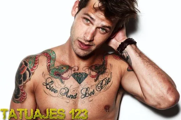 Tatuajes en el Pecho- Página 2