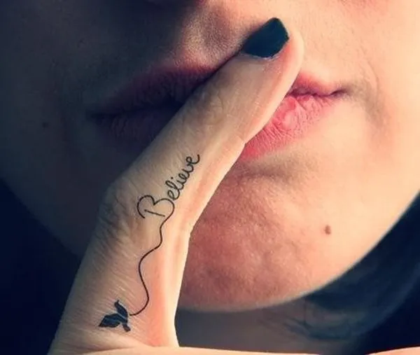 tatuajes pequeños en la mano para mujeres - Buscar con Google ... tatuajes pequeños en la mano para mujeres - Buscar con Google ...