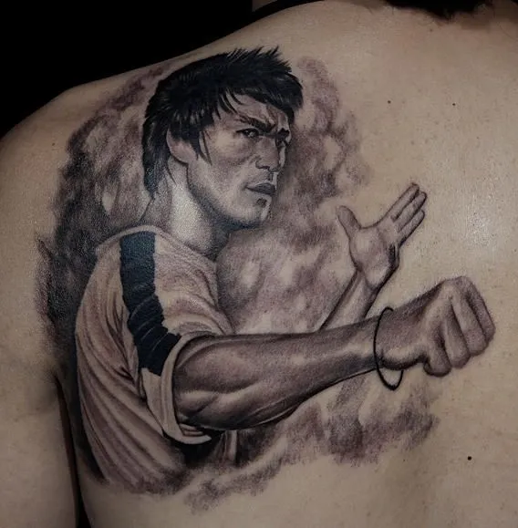Tatuajes de Reyes, estudio de tatuajes
