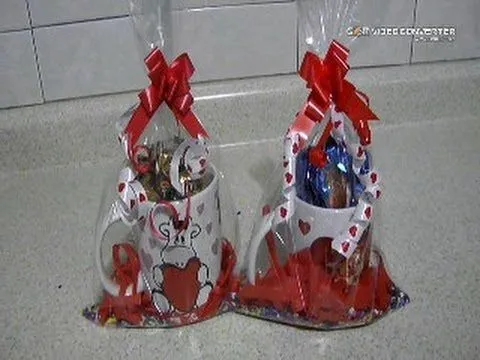 COMO HACER TAZA CON CHOCOLATES PARA REGALAR EN SAN VALENTIN - YouTube