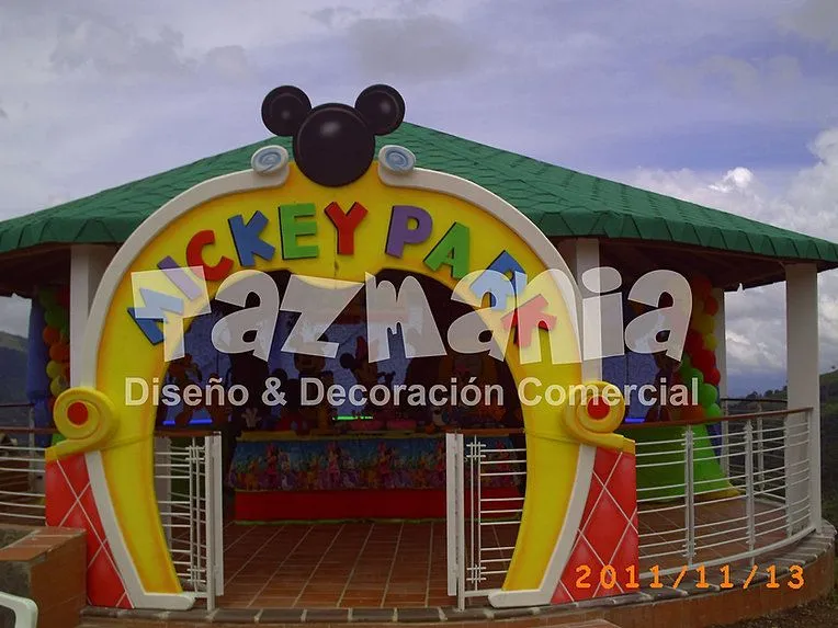 Tazmania diseño y decoración comercial. Decoración en Icopor.