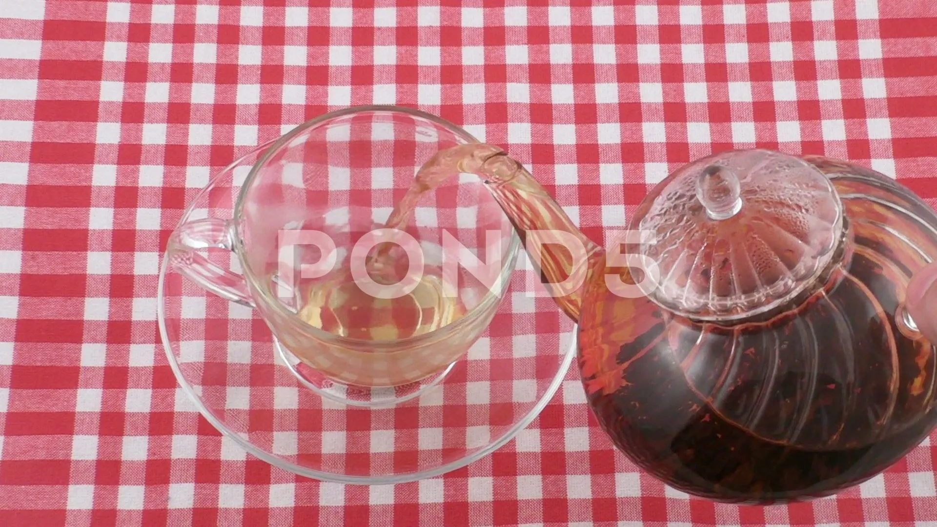 Tea Verter Sobre El Mantel A Cuadros Rojos Y Blancos Archivos de ... Tea Verter Sobre El Mantel A Cuadros Rojos Y Blancos Archivos de ...