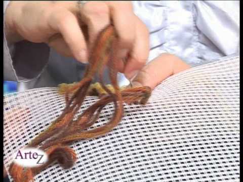 Técnica bordado de tapiz en cañamazo - YouTube Técnica bordado de tapiz en cañamazo - YouTube