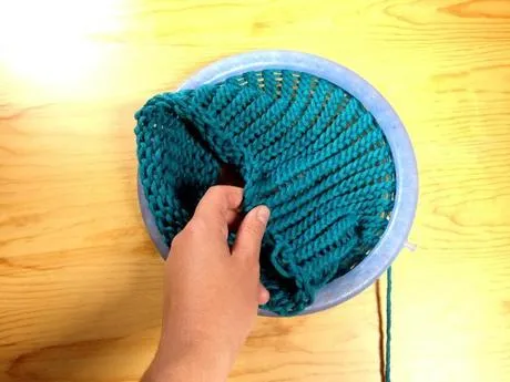 Teje un gorro en punto estrella con telar - Paperblog