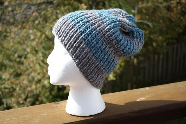 Gorro de lana a dos agujas para hombre - Imagui Gorro de lana a dos agujas para hombre - Imagui