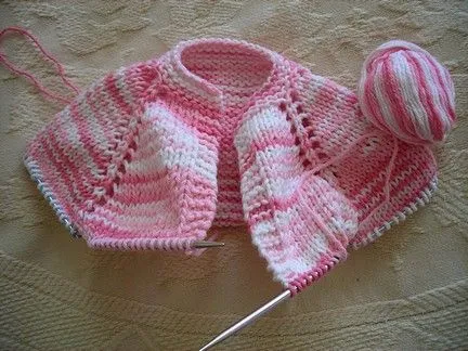 Como tejer chambritas para bebés tejidas a dos agujas - Imagui