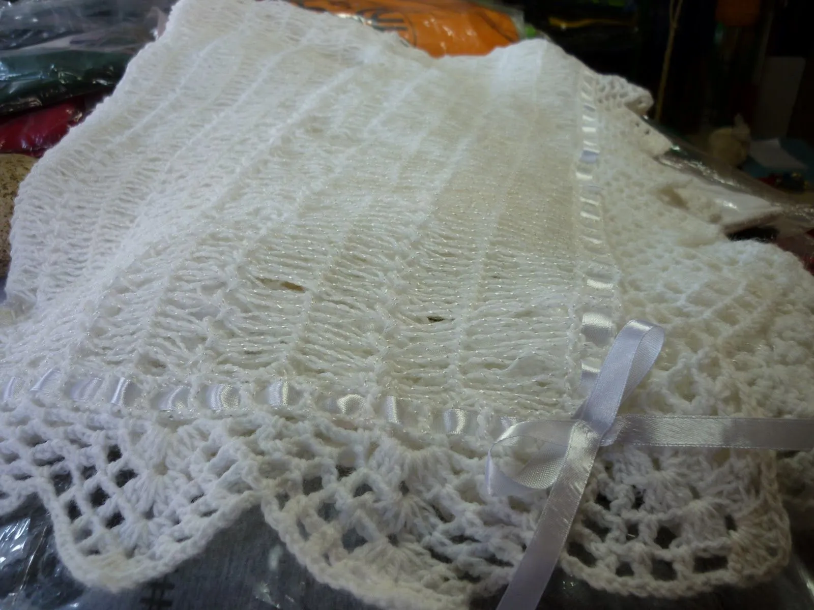 TEJIDOS HINTZ ANKAN: MANTA DE BEBE A HORQUILLA Y CROCHET TEJIDOS HINTZ ANKAN: MANTA DE BEBE A HORQUILLA Y CROCHET