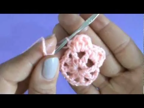 COMO TEJER FLOR SENCILLA CIRCULAR GANCHILLO CROCHET - YouTube