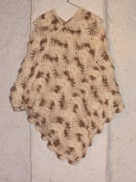 Poncho para niña tejido dos agujas - Imagui Poncho para niña tejido dos agujas - Imagui