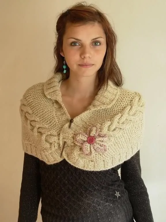 Crochet y dos agujas: Bellísimo saco con capucha tejido en dos ...