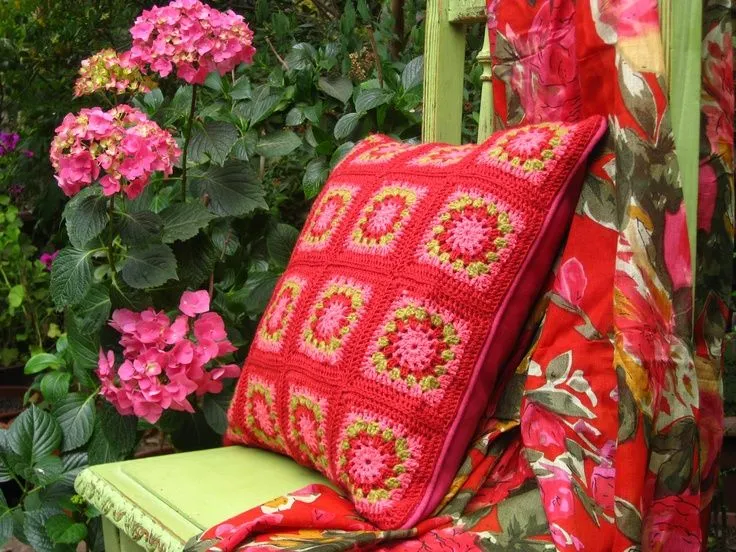 Tejido crochet realizado en algodòn | Cojines tejidos | Pinterest ...