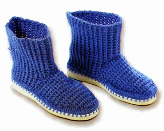 tejidos artesanales en crochet: bota tejida en crochet con suela ...