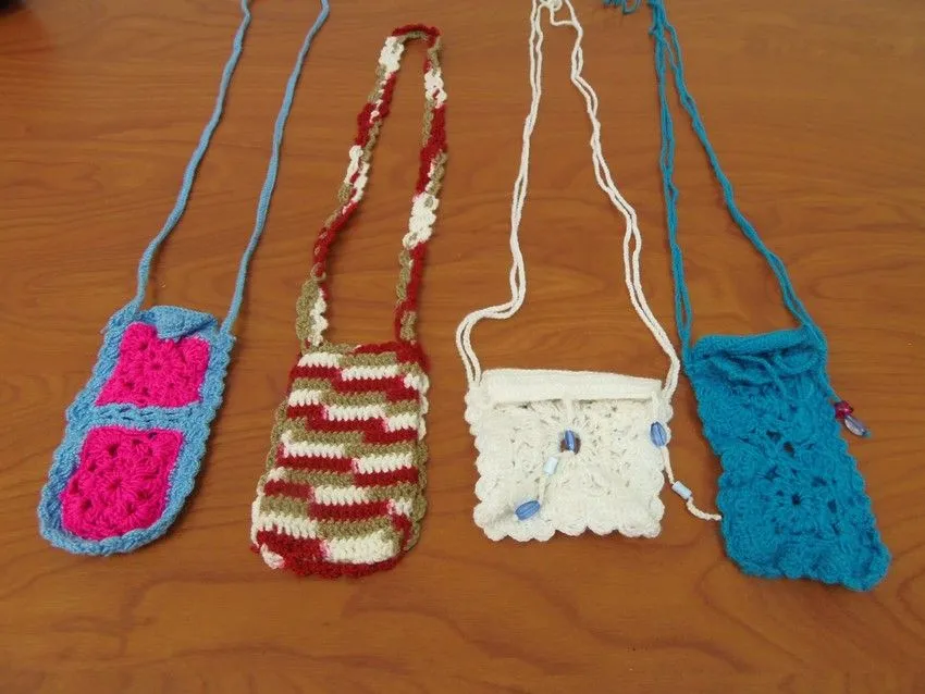 Tejidos y Artesania Wayuu: Bolsitos para Celulares