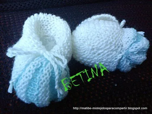 MIS TEJIDOS PARA COMPARTIR: ESCARPIN DE BEBE EN DOS TONOS MIS TEJIDOS PARA COMPARTIR: ESCARPIN DE BEBE EN DOS TONOS