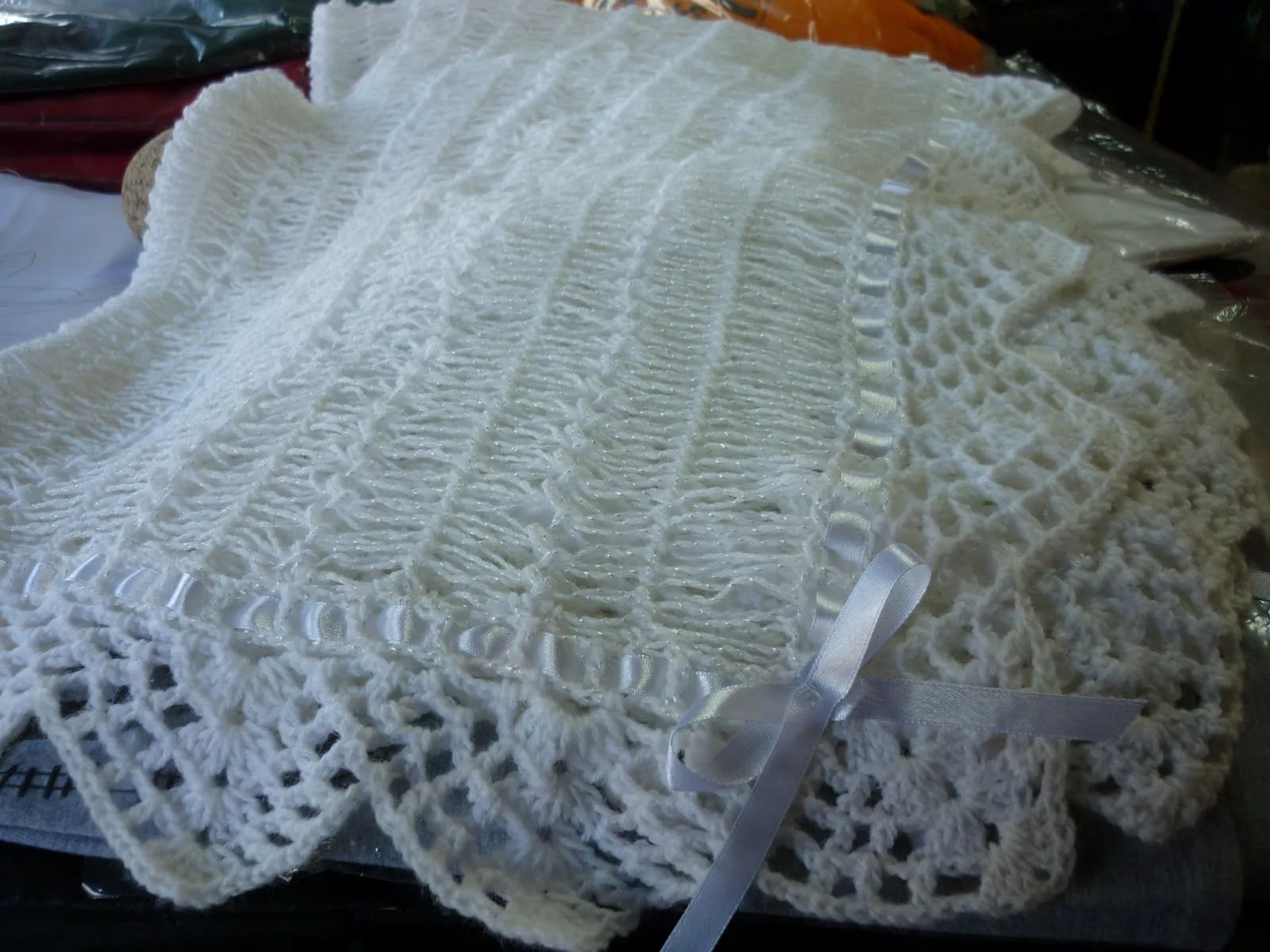 TEJIDOS HINTZ ANKAN: MANTA DE BEBE A HORQUILLA Y CROCHET TEJIDOS HINTZ ANKAN: MANTA DE BEBE A HORQUILLA Y CROCHET