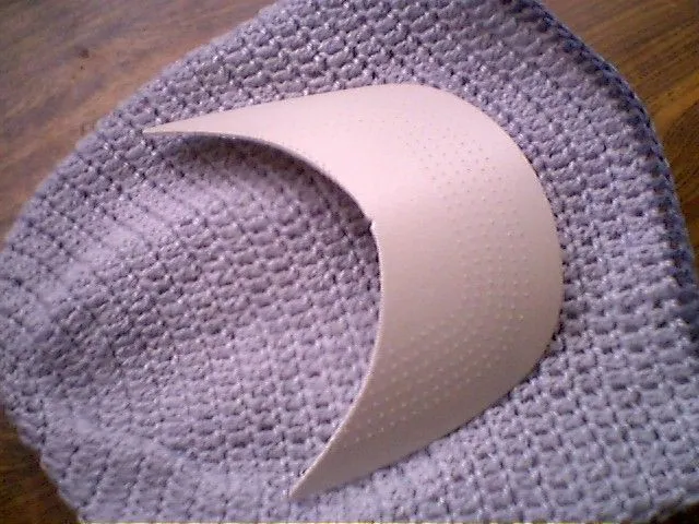 Tejidos Kangél: gorros con visera a ganchillo******* Tejidos Kangél: gorros con visera a ganchillo*******