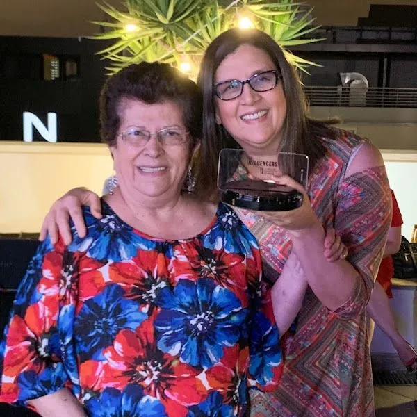 Esperanza Rosas - YouTube