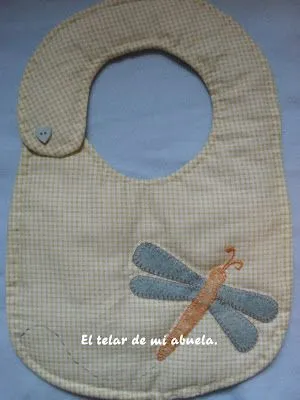 El telar de mi abuela.: BABEROS Y MUÑECA.